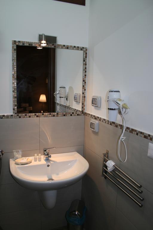 B&B Tifeo Villafranca Tirrena Eksteriør bilde